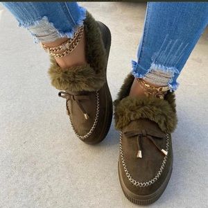 Olive Green fur moccasins, NEW, Cozette, Ankle Shootie